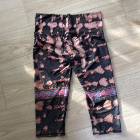 COPY - teeki, Women's Capri, Cusco Rambler Pattern - Picture 6 of 7